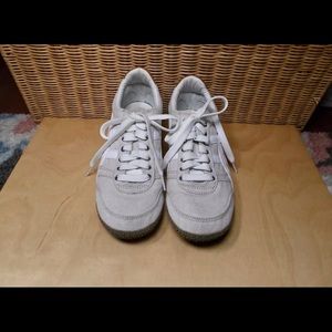 Onitsuka Tiger Womens Sneakers